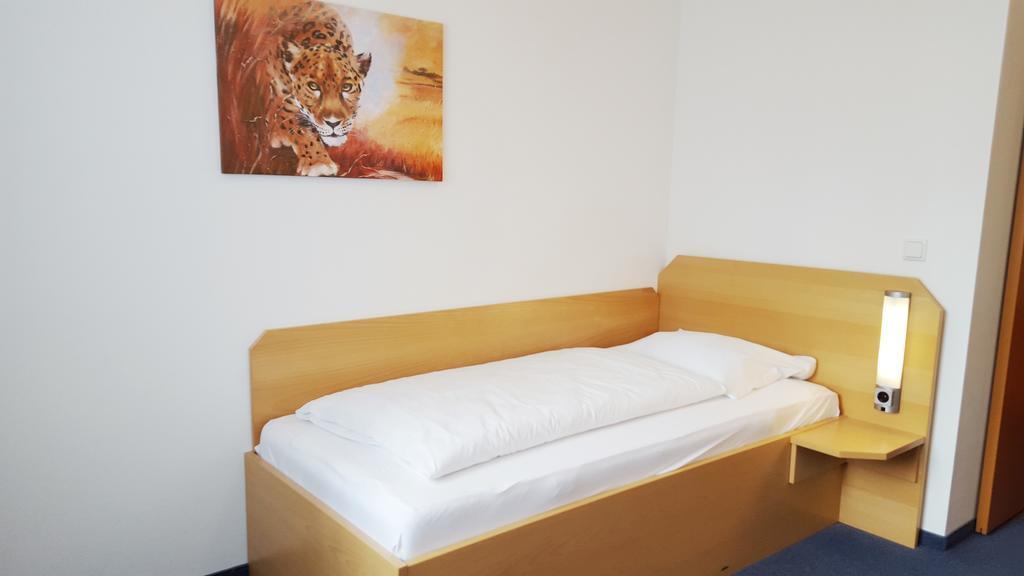 G&K Hotel Guntramsdorf Bilik gambar