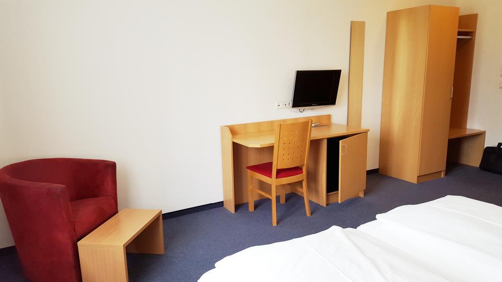 G&K Hotel Guntramsdorf Bilik gambar